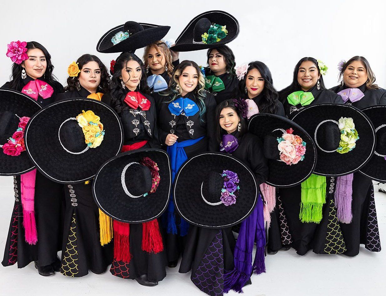 Mariachi_Sirenas.jpg